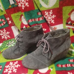 Toms Charcoal Suede Lace-Up Boots